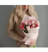 Весенний букет из 19 тюльпанов  1