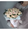 Кустовые розы в шляпной коробке  2